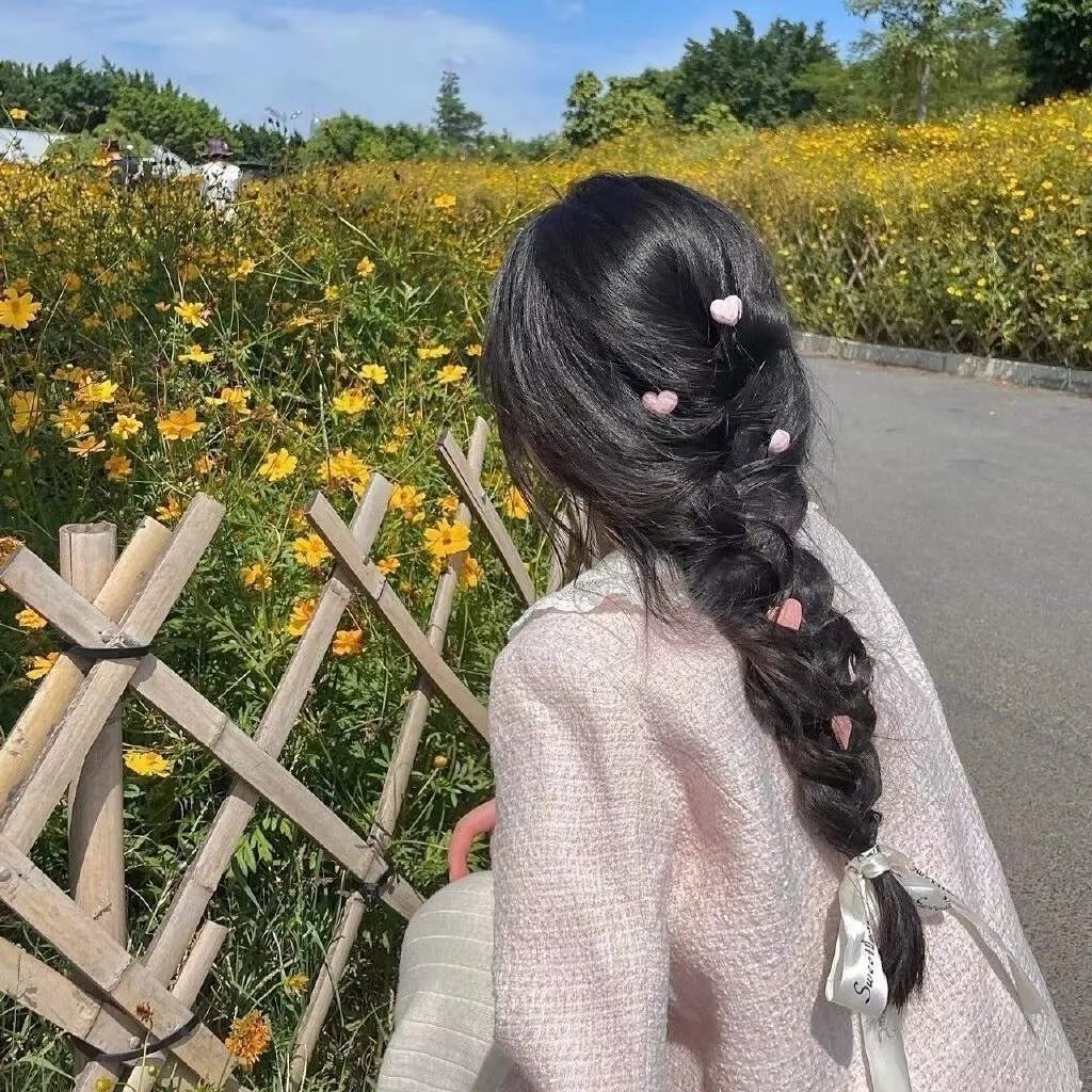 花开有晴天海报